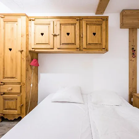 Apartament Valcopin *